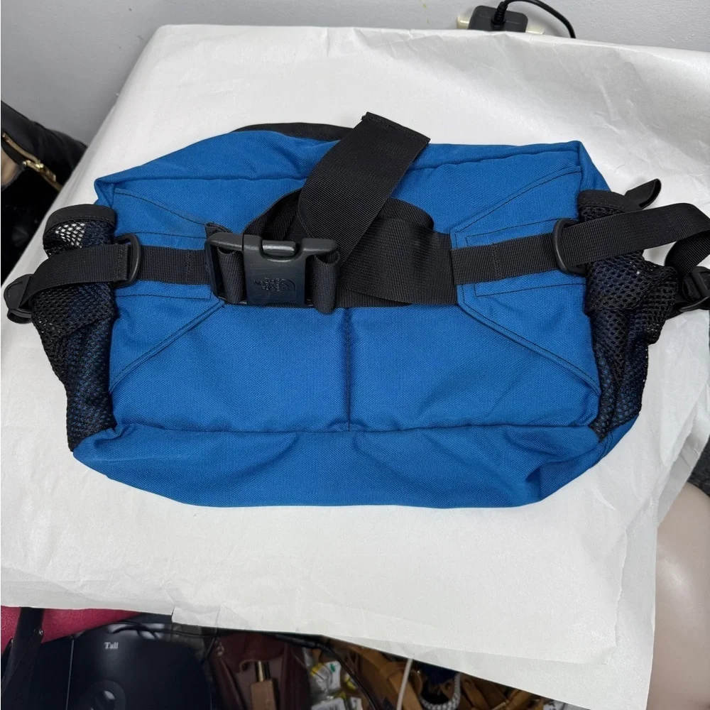 Vintage 90's The North Face Blue 4L Hip Waist Fanny Crossbody Hiking Pack Bag